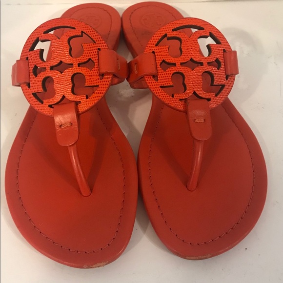 Tory Burch Miller Logo Lizard Print Logo 7.5 ๐ - Picture 3 of 8